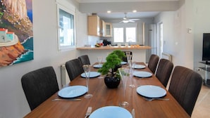 Villa, 6 Schlafzimmer, Terrasse | Speisen