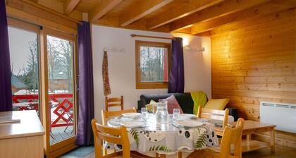 Chalet '228 - Village Nordique' avec vue sur la montagne, piscine partagée et terrasse privée