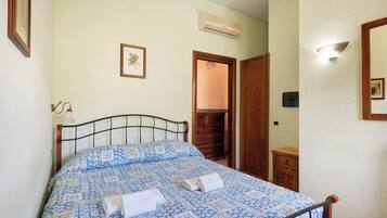 1 chambre, Wi-Fi gratuit, draps fournis