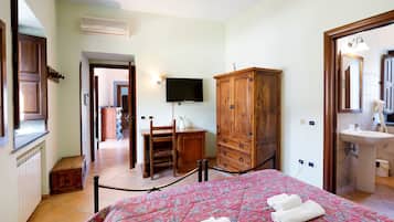 1 camera, Wi-Fi gratuito, lenzuola