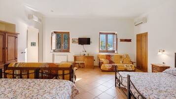 1 makuuhuone, ilmainen Wi-Fi, vuodevaatteet