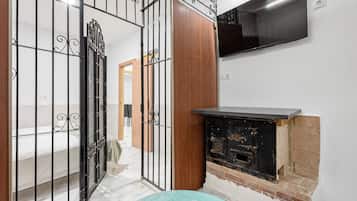 4 slaapkamers, een strijkplank/strijkijzer, gratis wifi, beddengoed