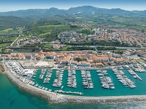 Marina - Apartment 'Appartamento Vista Mare' with Sea View, Wi-Fi and Air Conditioning (San Vincenzo)