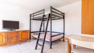 Een strijkplank/strijkijzer, gratis wifi