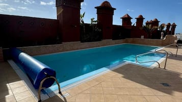 Et oppvarmet basseng