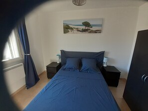 1 bedroom, iron/ironing board, free WiFi, bed sheets