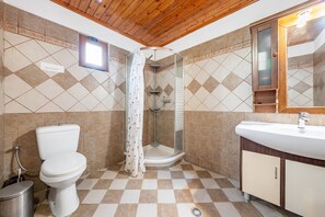 Shower, towels
