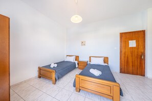 1 bedroom, free WiFi, bed sheets - Studio Apartment '4 Standard' with Shared Terrace, Wi-Fi and Air Conditioning (Kavos)