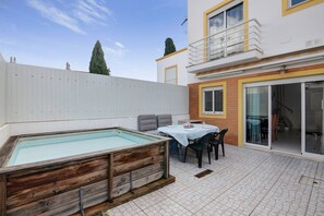 Outdoor dining - Villa 'Cacela Mar' with Private Pool, Private Terrace and Wi-Fi (Vila Nova de Cacela)