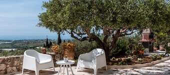 Villa 'Simona with Garden' with Sea View, Wi-Fi and Air Conditioning