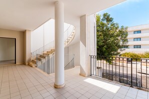 Property grounds - 'Andromeda' Room with Shared Terrace, Wi-Fi and Air Conditioning (Otranto)