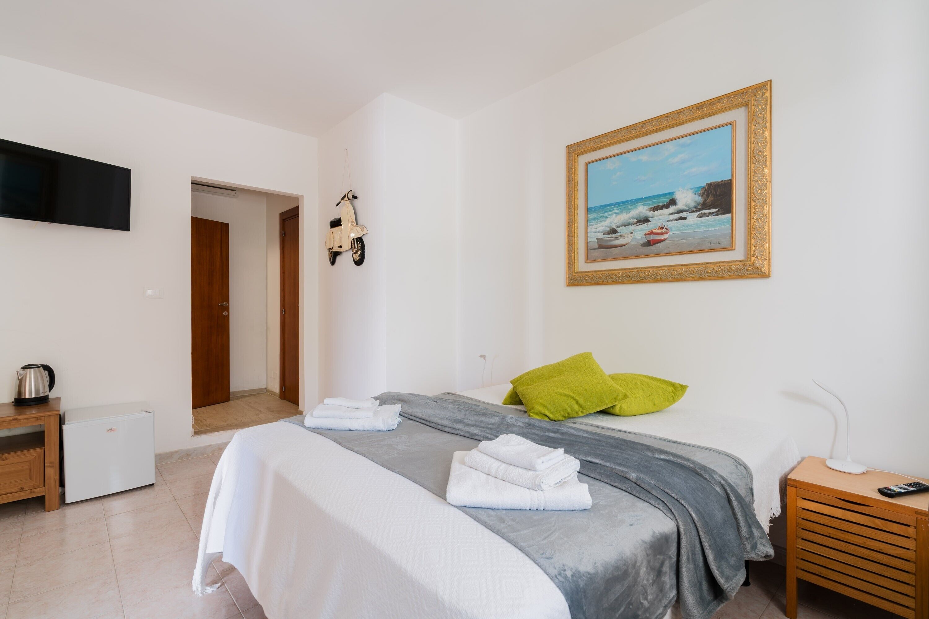 1 camera, ferro/asse da stiro, Wi-Fi gratuito, lenzuola