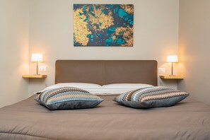 1 bedroom, iron/ironing board, free WiFi, bed sheets - Apartment 'Rosemary Home - Profumi Di Sicilia' with Shared Terrace, Wi-Fi and Air Conditioning (Catania)