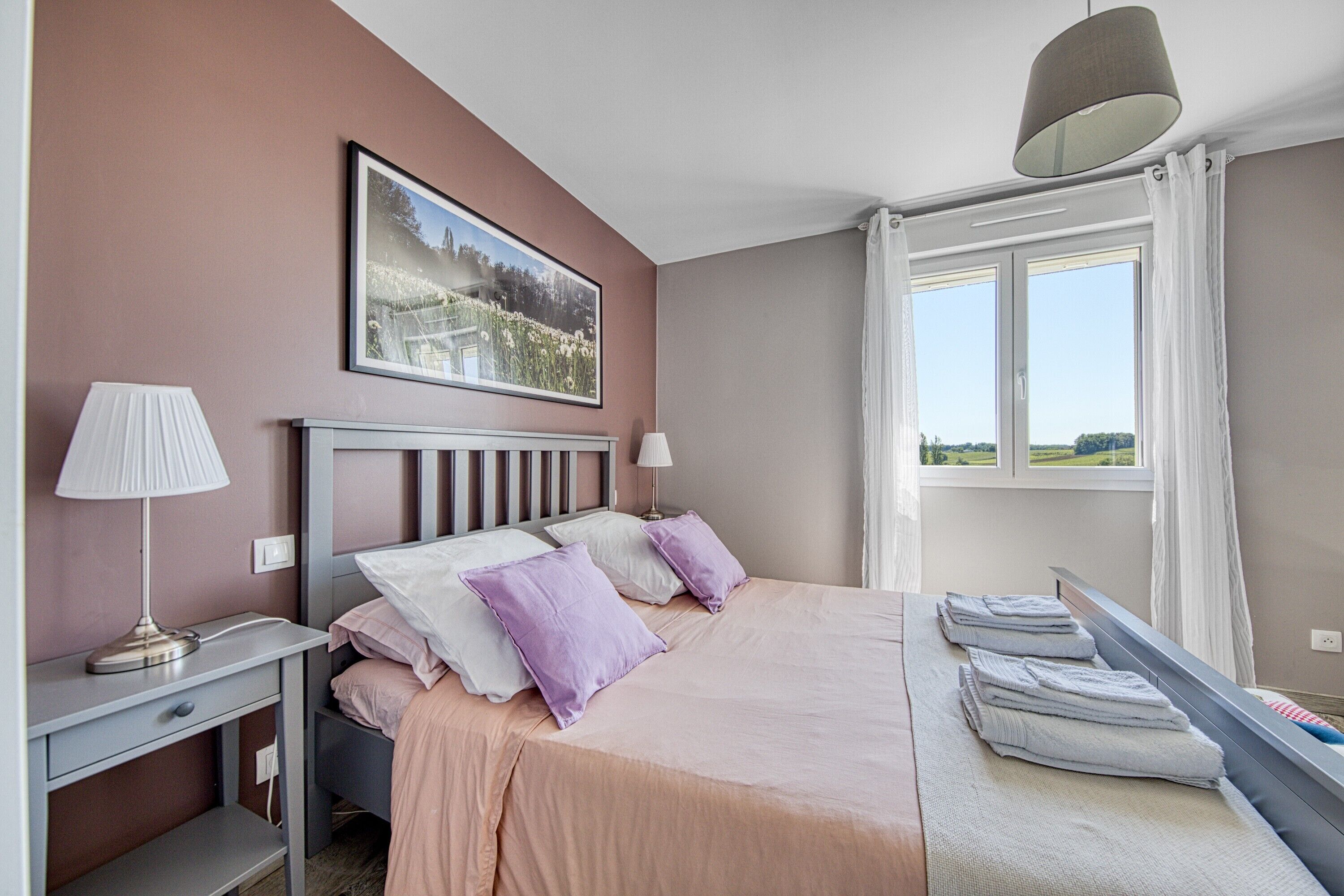 1 多间卧室、熨斗/熨衣板、免费 WiFi、床单