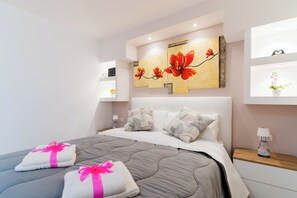 1 soverom, strykejern/-brett, wi-fi (inkludert) og sengetøy