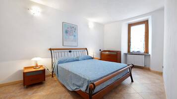2 quartos, Wi-Fi de cortesia, roupa de cama