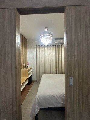 1 chambre, fer et planche Ă repasser, Wi-Fi gratuit, draps fournis