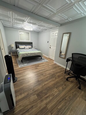 1 bedroom, desk, iron/ironing board, free WiFi