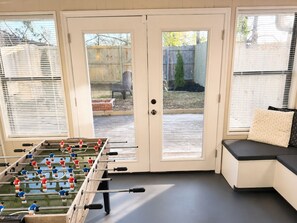 Game room - Juniper: 3 bedroom w/ pool (Martinez)