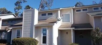 Juniper: 3 bedroom w/ pool
