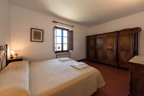 Room - Villa Charming on the Hills | Mixed of Authentic and Modern Tuscan Style (Siena)