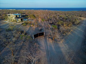 Beach nearby, sun-loungers, beach towels - East Cape Baja, Shipwrecks Beach Private Retreat with Pool & Ocean Views (Baja California Sur)