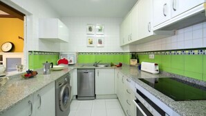 House, 4 Bedrooms, Terrace | Private kitchen - Global Damara IV - By Global Rental Holidays 8862 (Calpe)