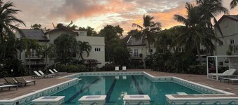 2-Bedroom Condo at Cap Cove Resort with Pool at Cas en Bas Beach