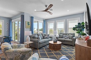 TV connectée, cheminée, baby-foot, table de tennis de table