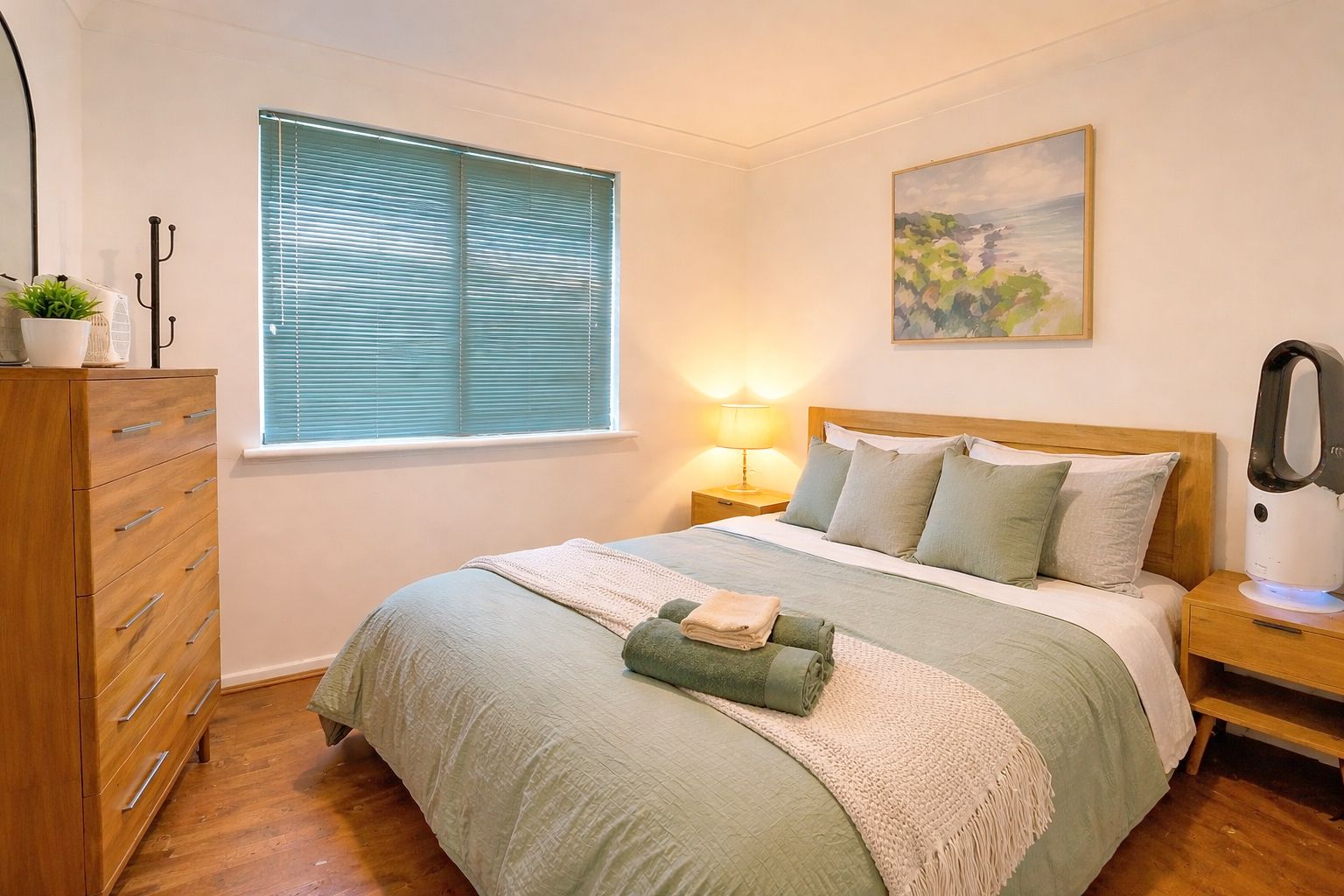 3 bedrooms, iron/ironing board, free WiFi, bed sheets