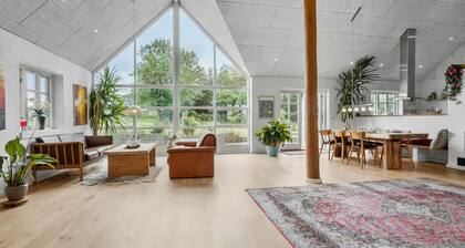 Cozy home in Aarup with WiFi