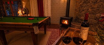 Winter hideaway loft style unit with Fireplace, Billiard table and Bath.