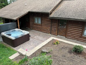 Terrace/patio -  Log Cabin In The Woods With Hot Tub,  Pool Table ,Wifi ! (Honey Brook)