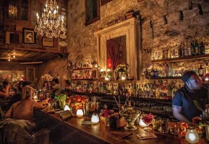 Bar (på overnattingsstedet)