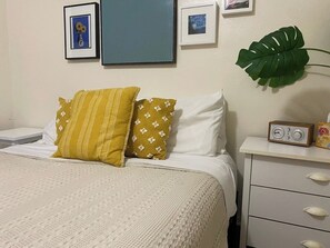 1 soverom, strykejern/-brett, wi-fi og sengetøy