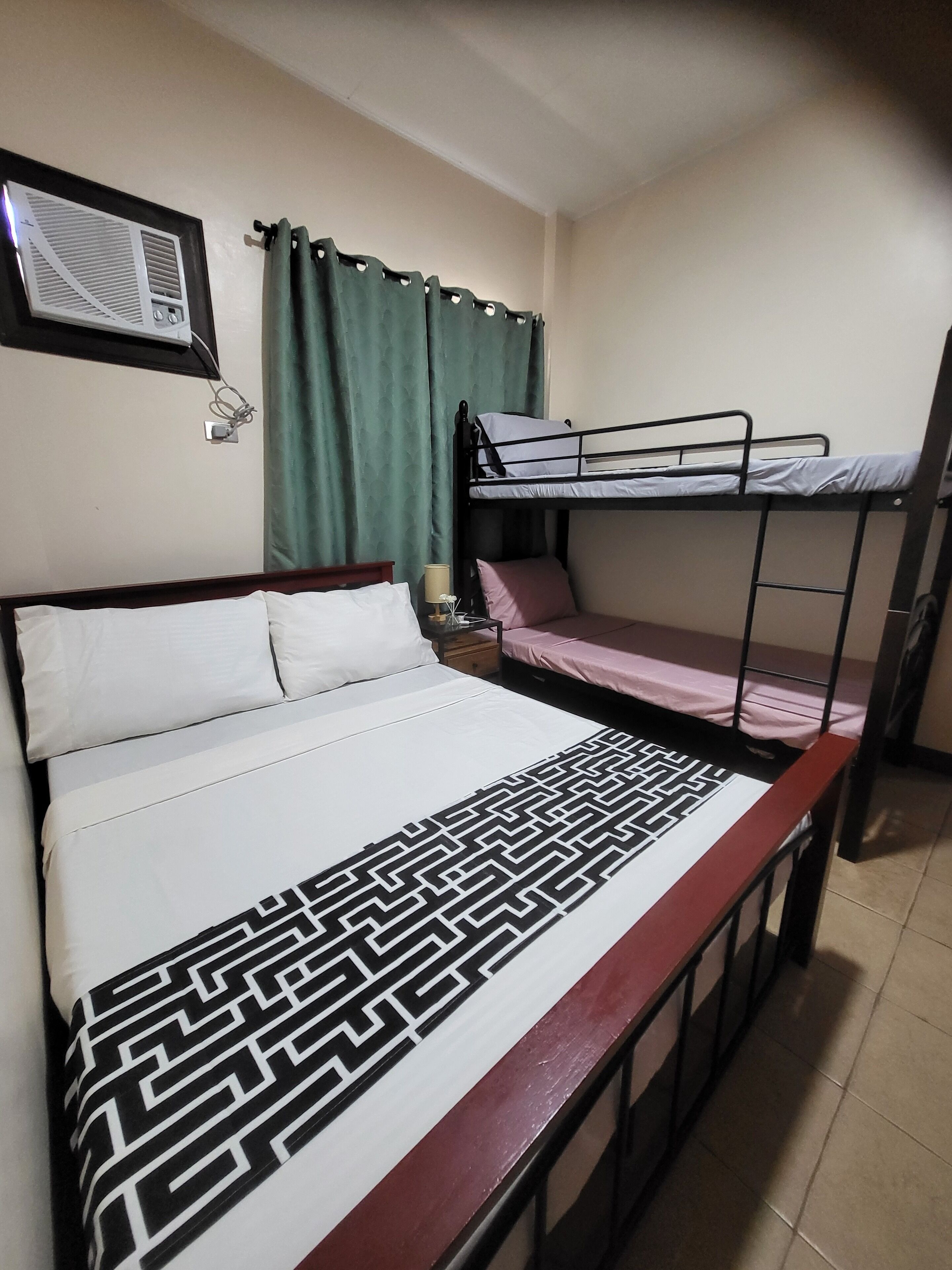 Basic Apartment, 2 Bedrooms, Non Smoking, Kitchen | 2 bedrooms, free WiFi, bed sheets