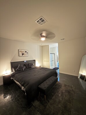 3 bedrooms, WiFi, bed sheets