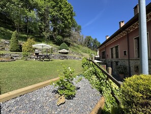 Outdoor dining - La Cocada Vacation Home VV-144-AS (Arriondas)