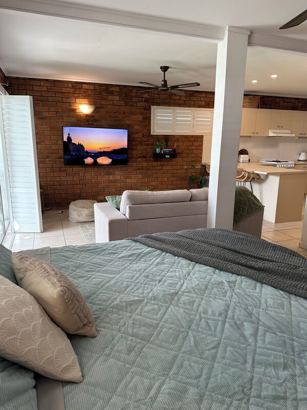 1 bedroom, iron/ironing board, WiFi, bed sheets