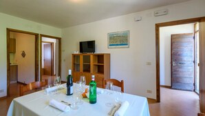Dining - Cozy apartment in Montemonaco (Montemonaco)