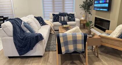 Experience Peace and Love - Modren & StylishHome for Groups