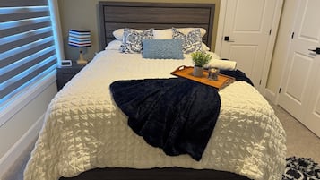 4 Schlafzimmer, Bügeleisen/Bügelbrett, WLAN, Bettwäsche