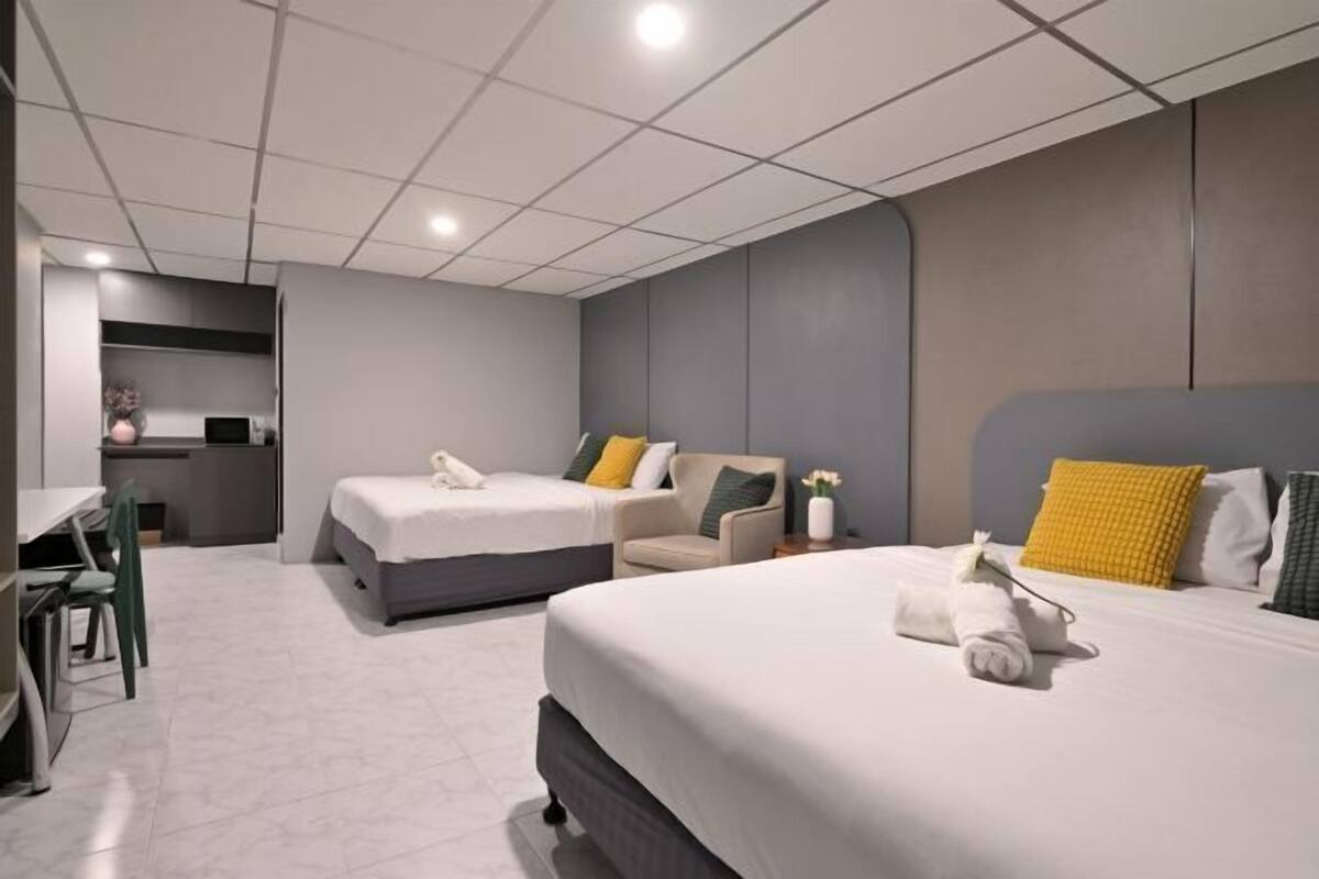 1 Schlafzimmer, Schreibtisch, laptopgeeigneter Arbeitsplatz