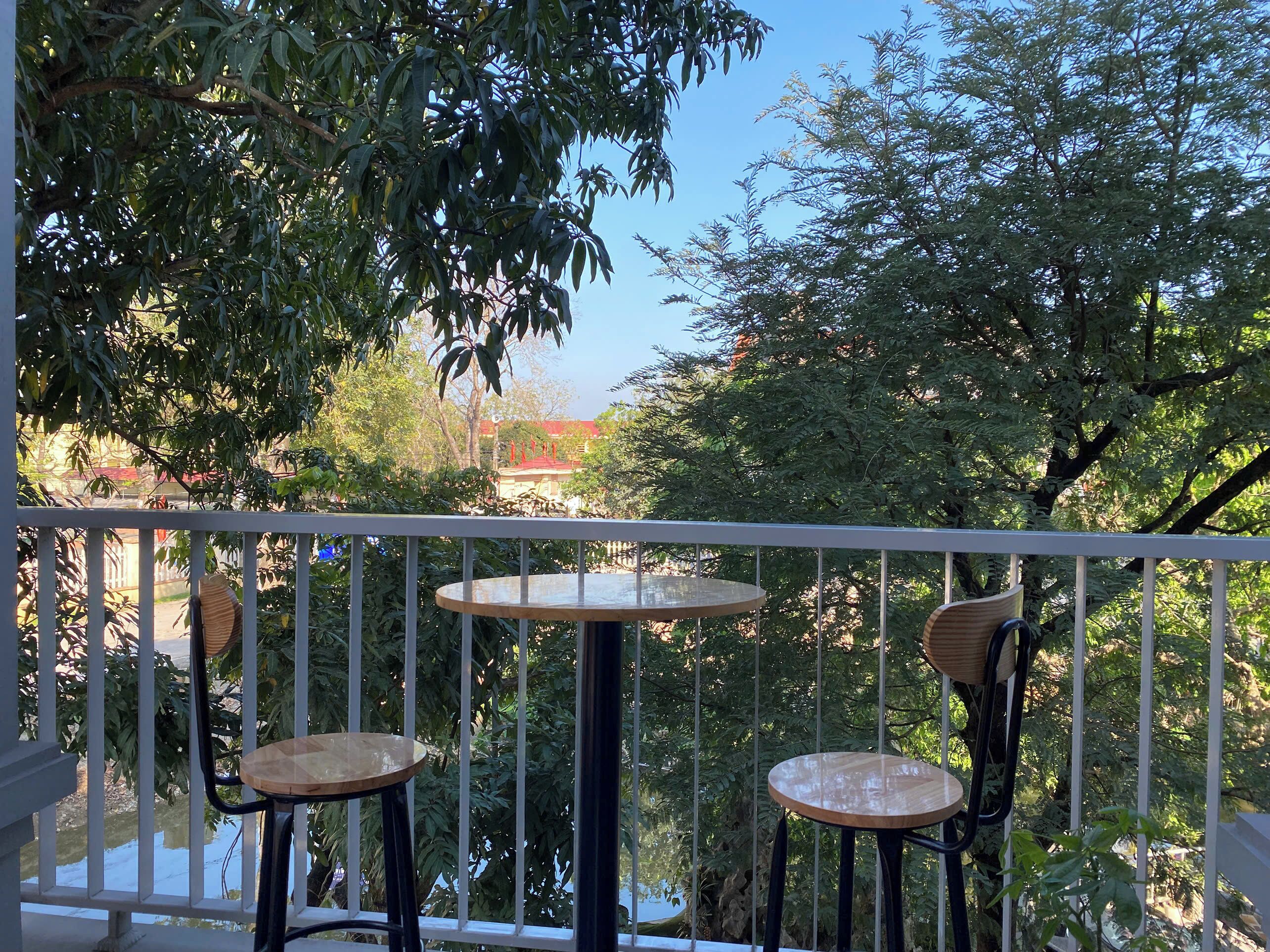 Kamar Double Basic, patio, area halaman | Teras/patio