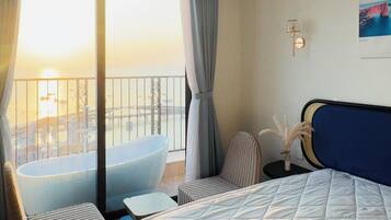 Deluxe Studio, Beach View | Laptop workspace, free WiFi