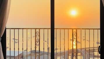 Estudio Deluxe, vista a la playa | Espacio para trabajar con laptop y wifi gratis