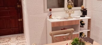 Spacious 3-bedroom apartment in fabulous Tunis with WiFi