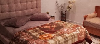 Spacious 3-bedroom apartment in fabulous Tunis with WiFi
