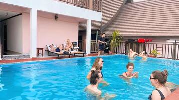 Poolside bar