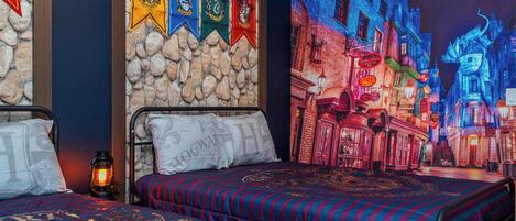 4 bedrooms, desk, iron/ironing board, travel cot